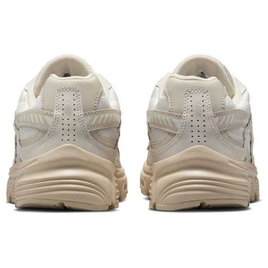 Nike Initiator